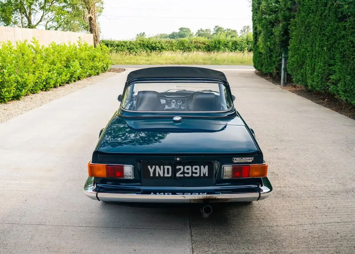 1973-triumph-tr6-roadster-rwd-big-16