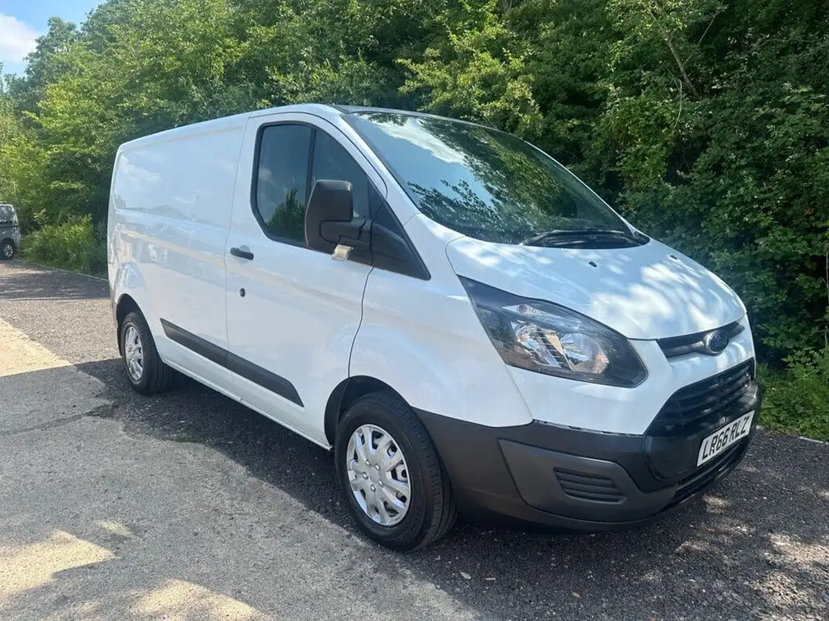 2016-ford-transit-custom-20tdci-270-l1h1-130pseu6-panel-van-big-7