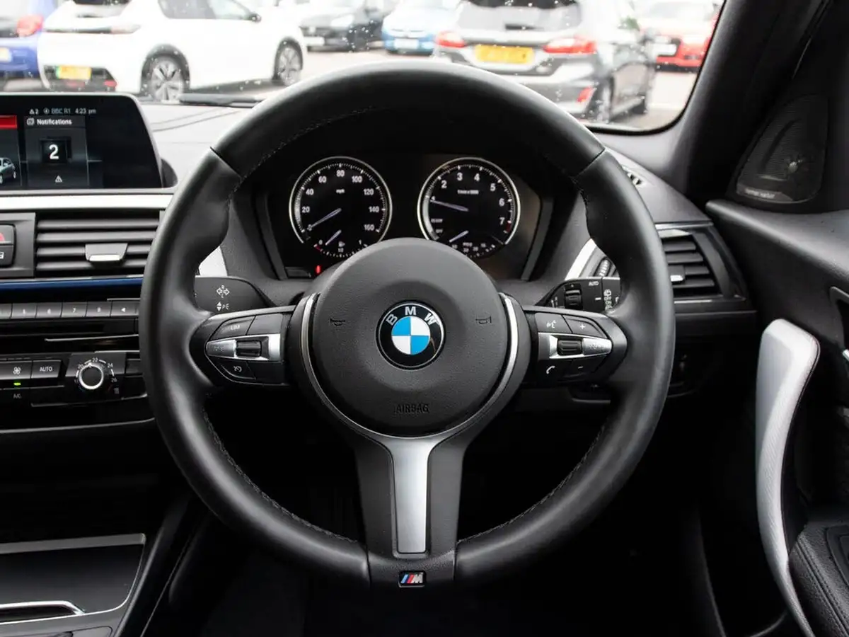 2017-bmw-1-series-15-118i-m-sport-shadow-edition-5d-big-21