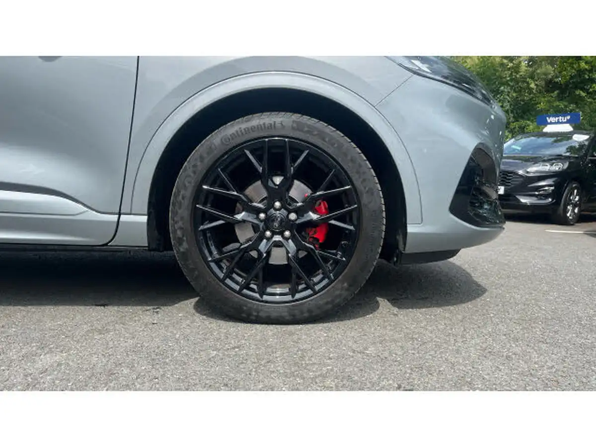 2023-ford-kuga-15t-black-package-edition-big-6