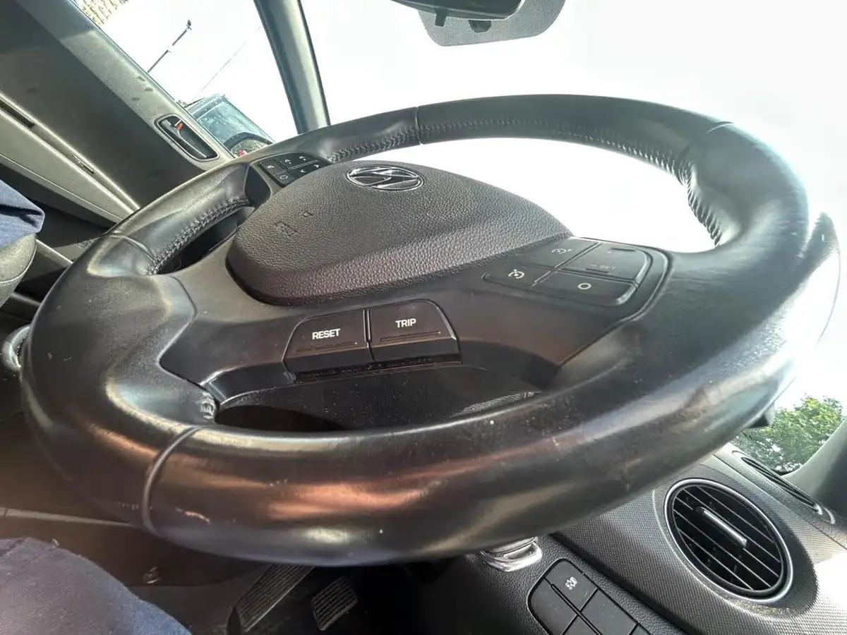 2018-hyundai-i10-10-go-se-67ps-big-16