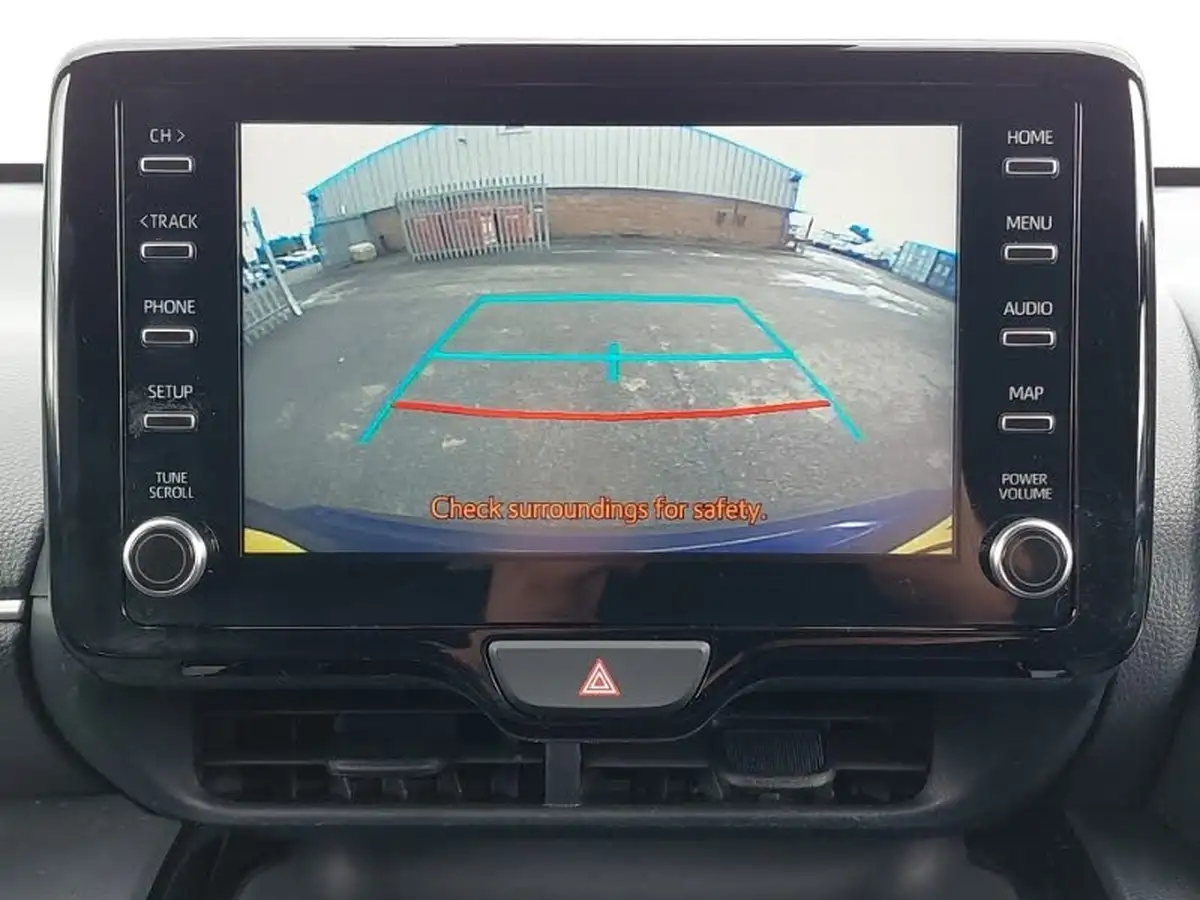 2021-toyota-yaris-15-vvt-i-design-panoramic-roof-big-10
