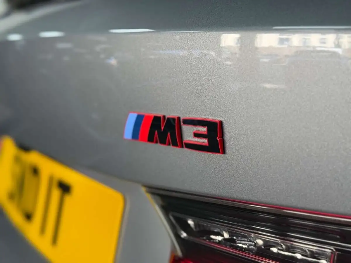 2023-bmw-3-series-30-m3-competition-xdrive-touring-5d-big-13