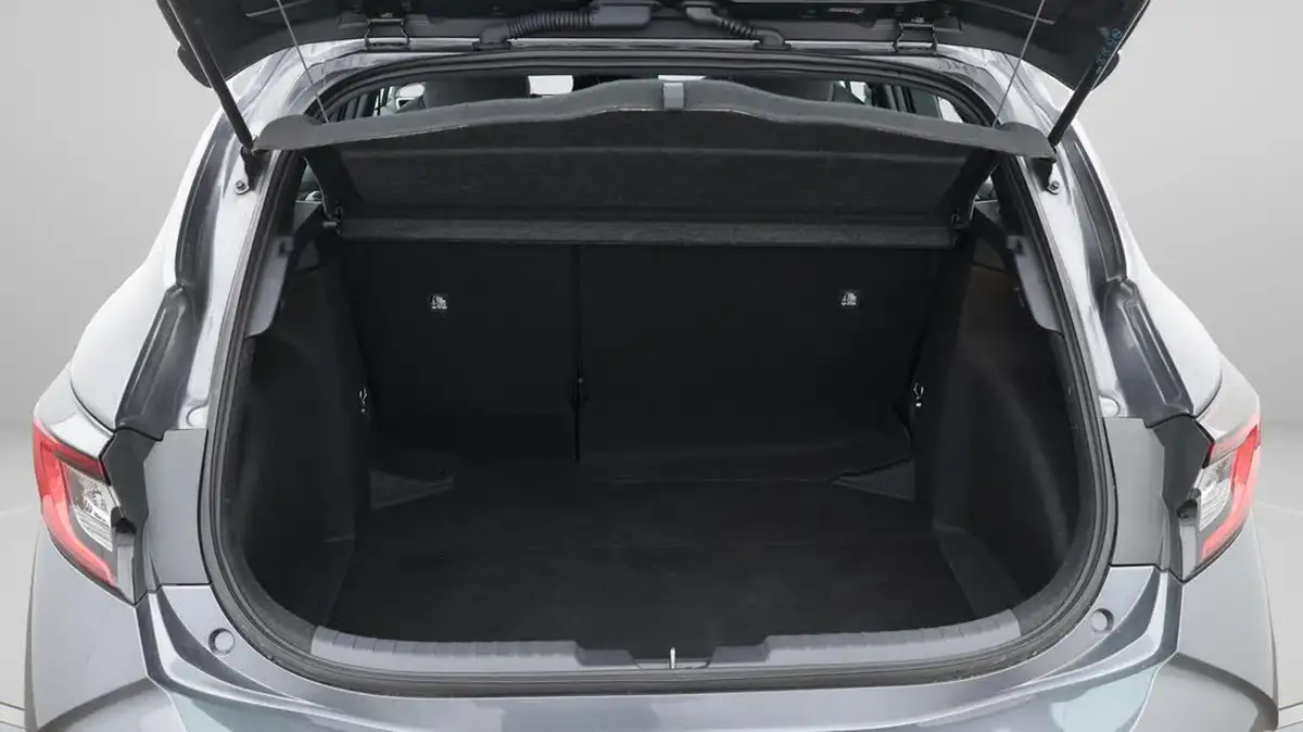 2023-toyota-corolla-18-vvt-i-icon-138bhp-hatchback-5d-big-17