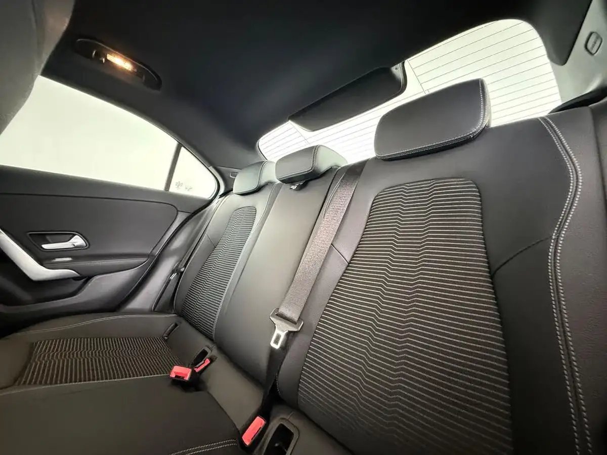 2020-mercedes-benz-a-class-13-a200-sport-executive-saloon-4d-7g-dct-big-15