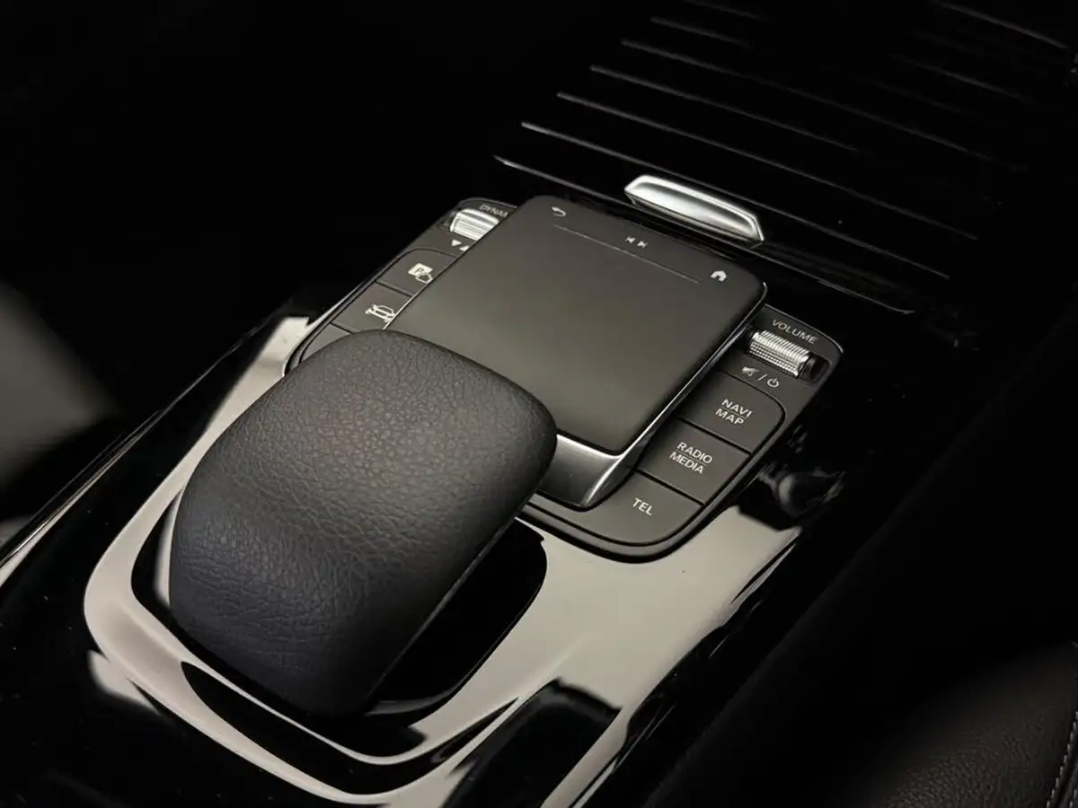 2020-mercedes-benz-a-class-13-a200-sport-executive-saloon-4d-7g-dct-big-39
