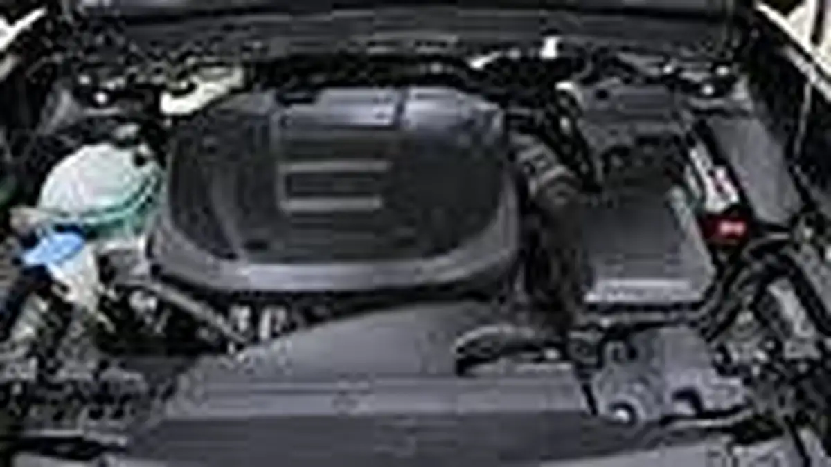 2022-volvo-xc40-15-t3-r-design-auto-big-29