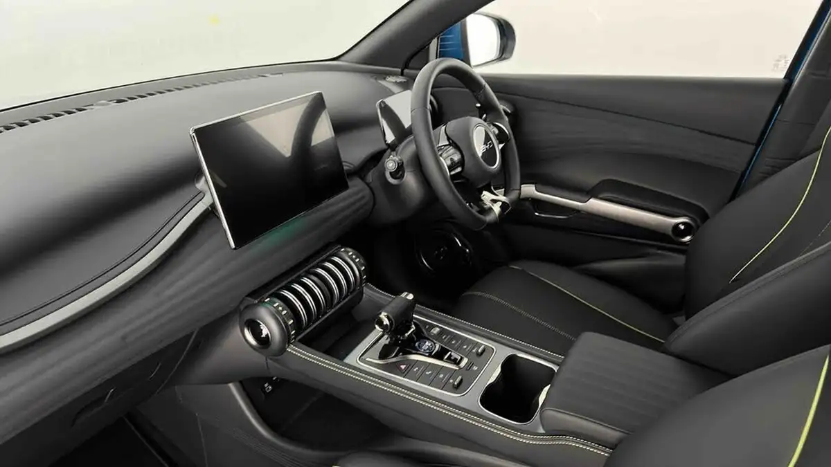 2025-byd-atto-3-e-comfort-big-2