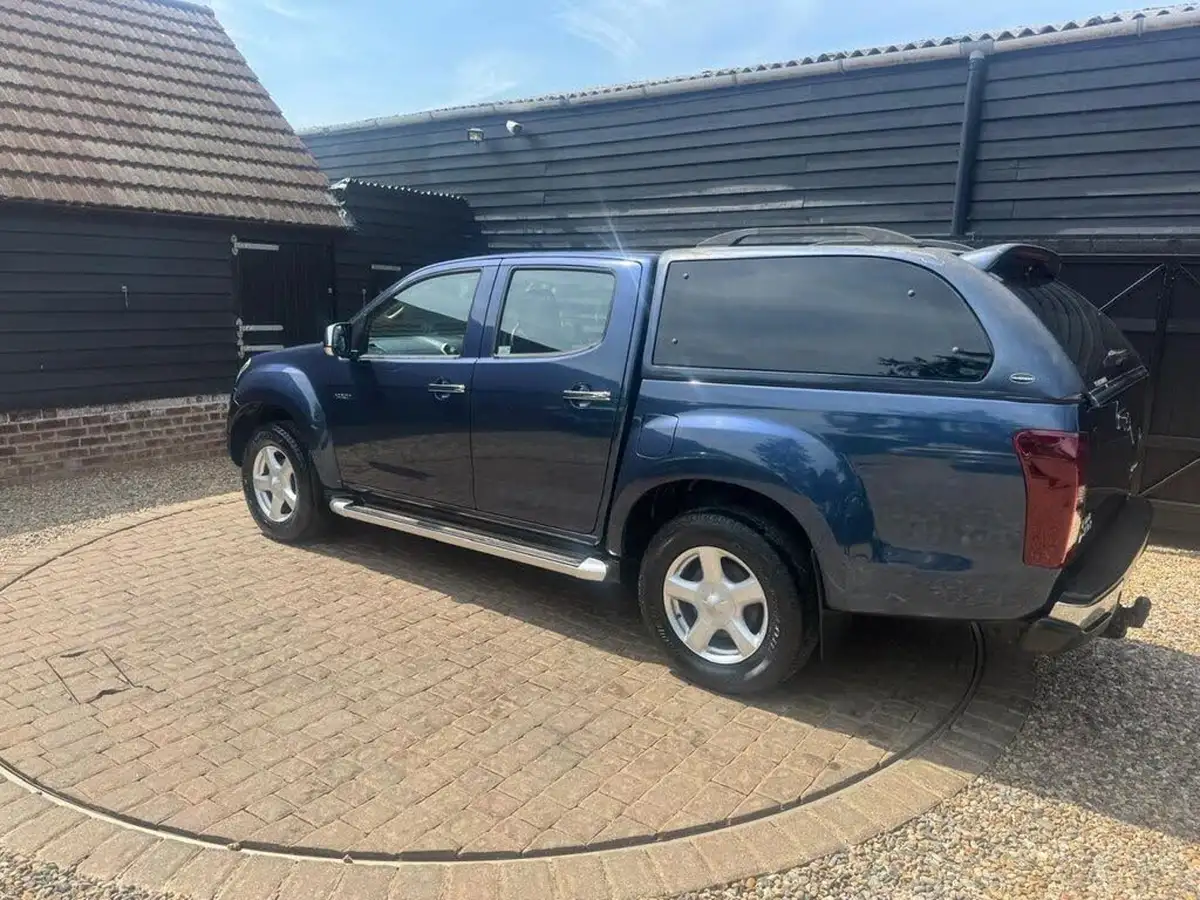 2015-isuzu-d-max-25td-yukon-double-pickup-big-7
