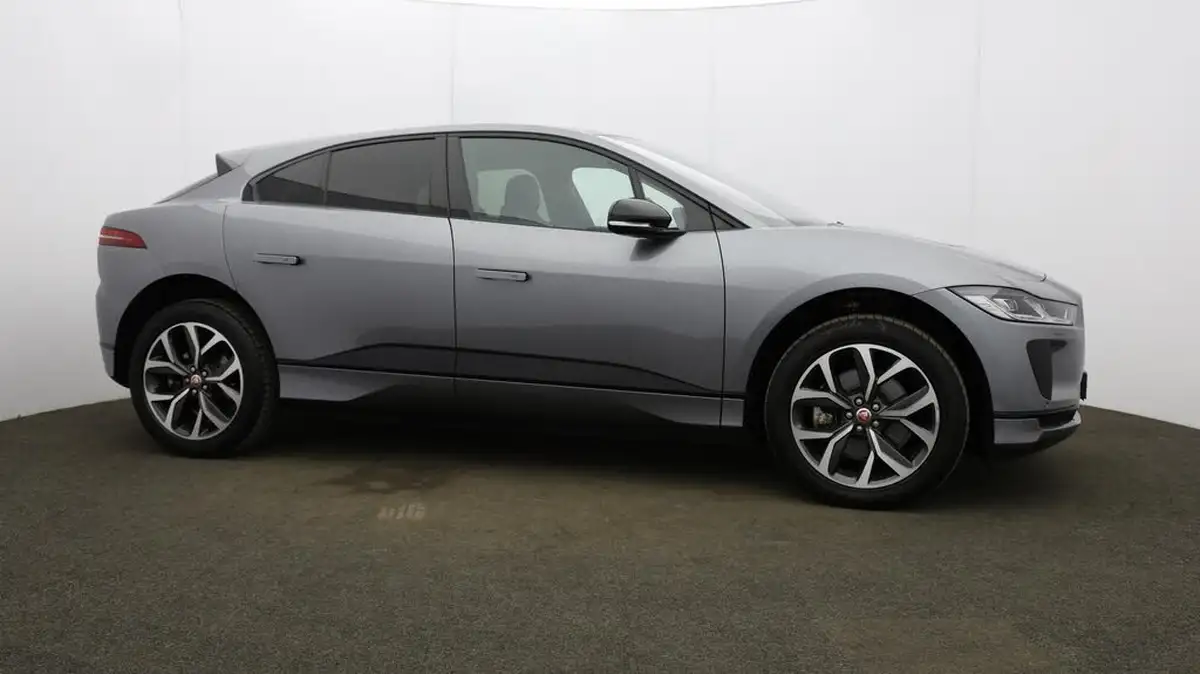 2022-jaguar-i-pace-ev400-hse-black-big-48