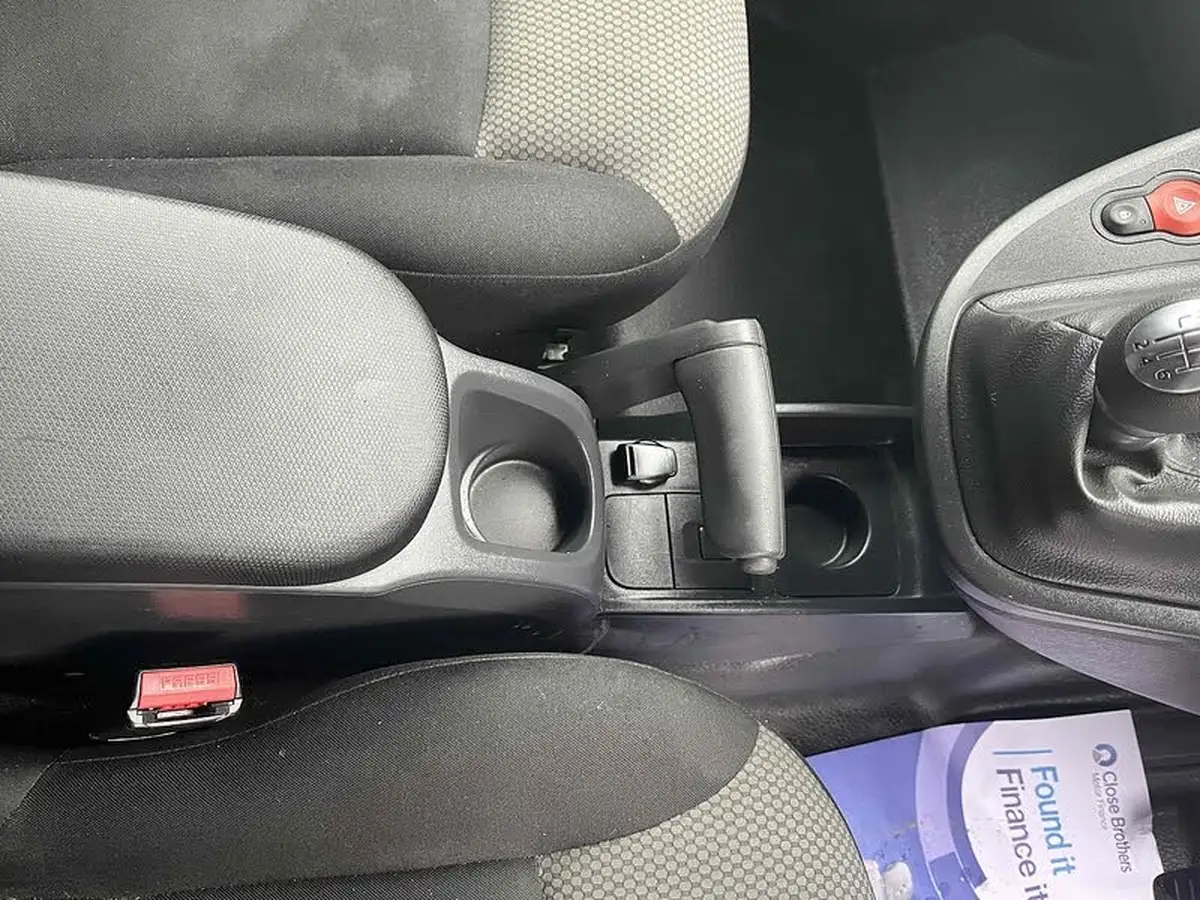 2021-renault-kangoo-15dci-ml19-energy-dci-95-business-big-18