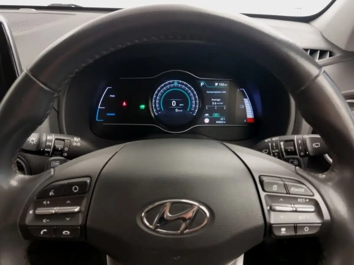 2020-hyundai-kona-e-premium-204ps-big-18