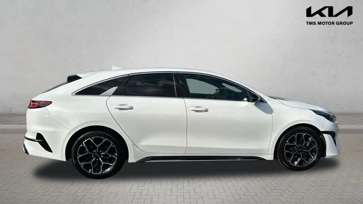 2023-kia-pro-ceed-15-t-gdi-gt-line-158bhp-big-3