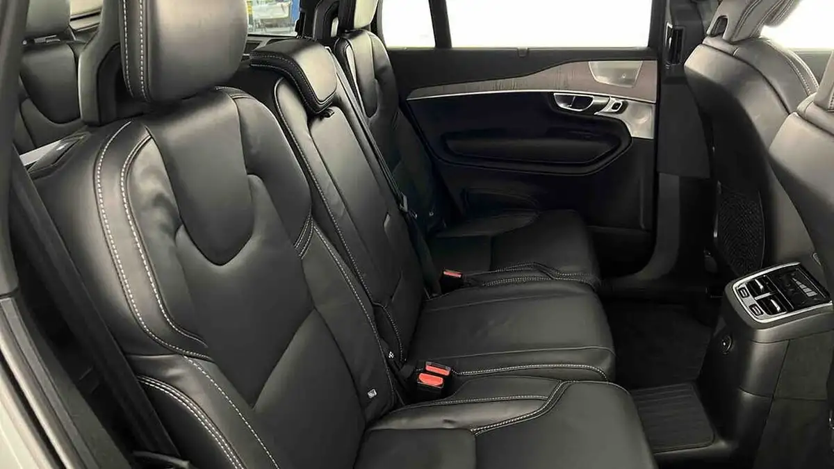 2024-volvo-xc90-20-t8-ultimate-dark-big-13