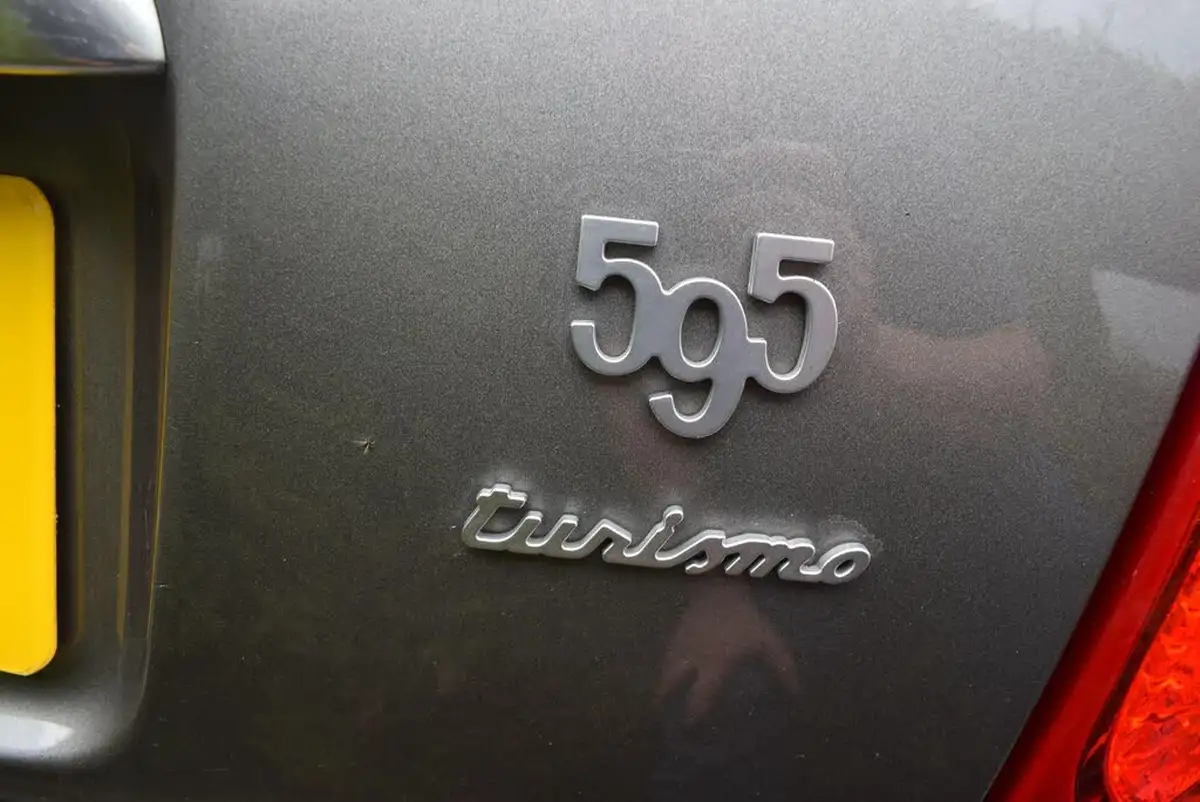 2022-abarth-595-14-tjet-turismo-mta-big-10