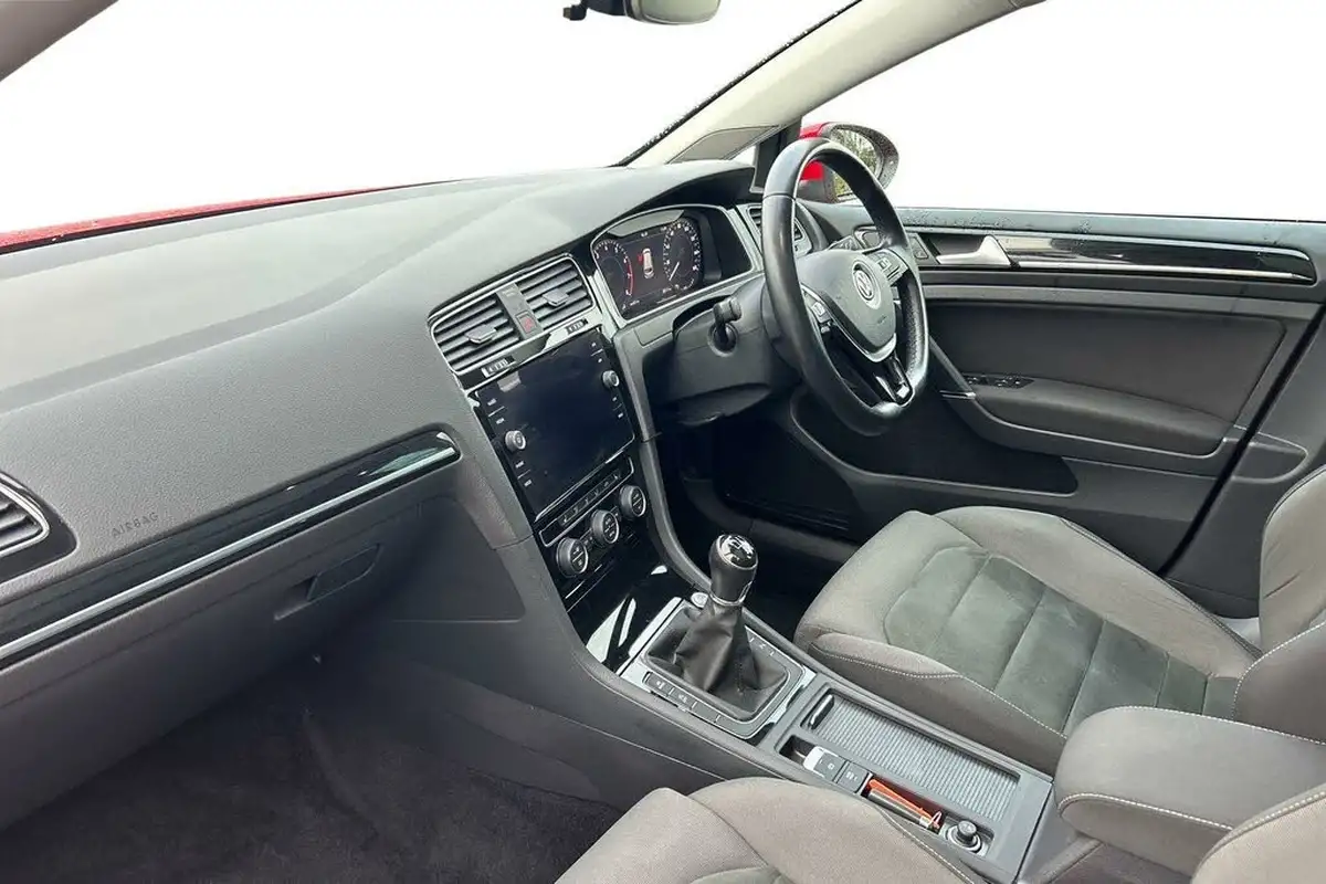 2020-volkswagen-golf-15-tsi-gt-edition-150ps-estate-big-31