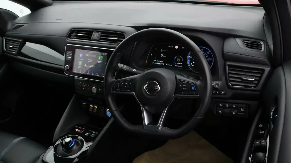 2021-nissan-leaf-e-tekna-big-8