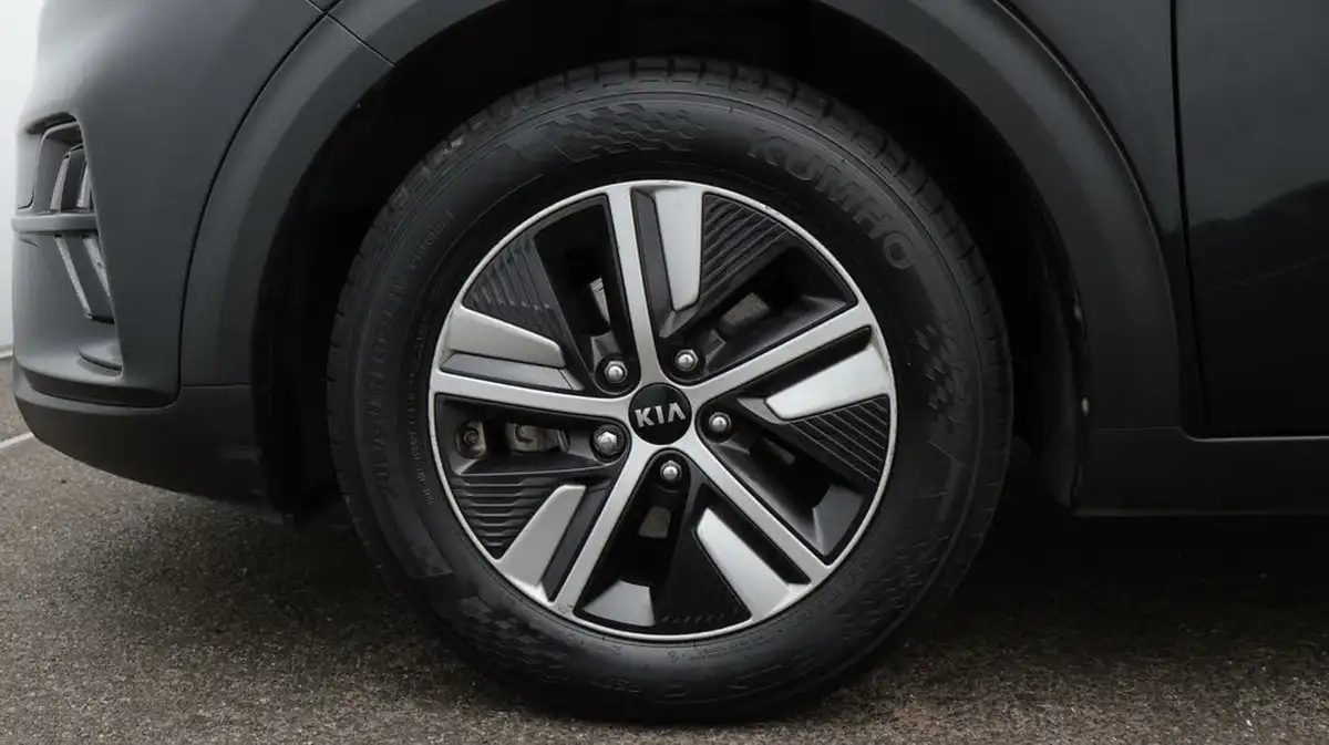 2020-kia-niro-16-gdi-2-big-18