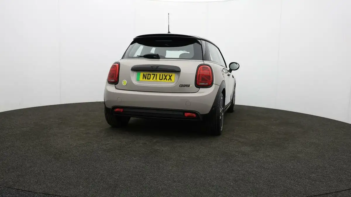 2021-mini-cooper-e-cooper-s-collection-edition-big-74