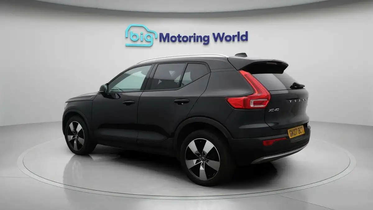 2019-volvo-xc40-20td-d3-momentum-big-5