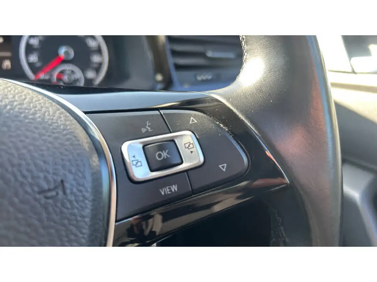 2018-volkswagen-polo-10-se-65ps-evo-big-21