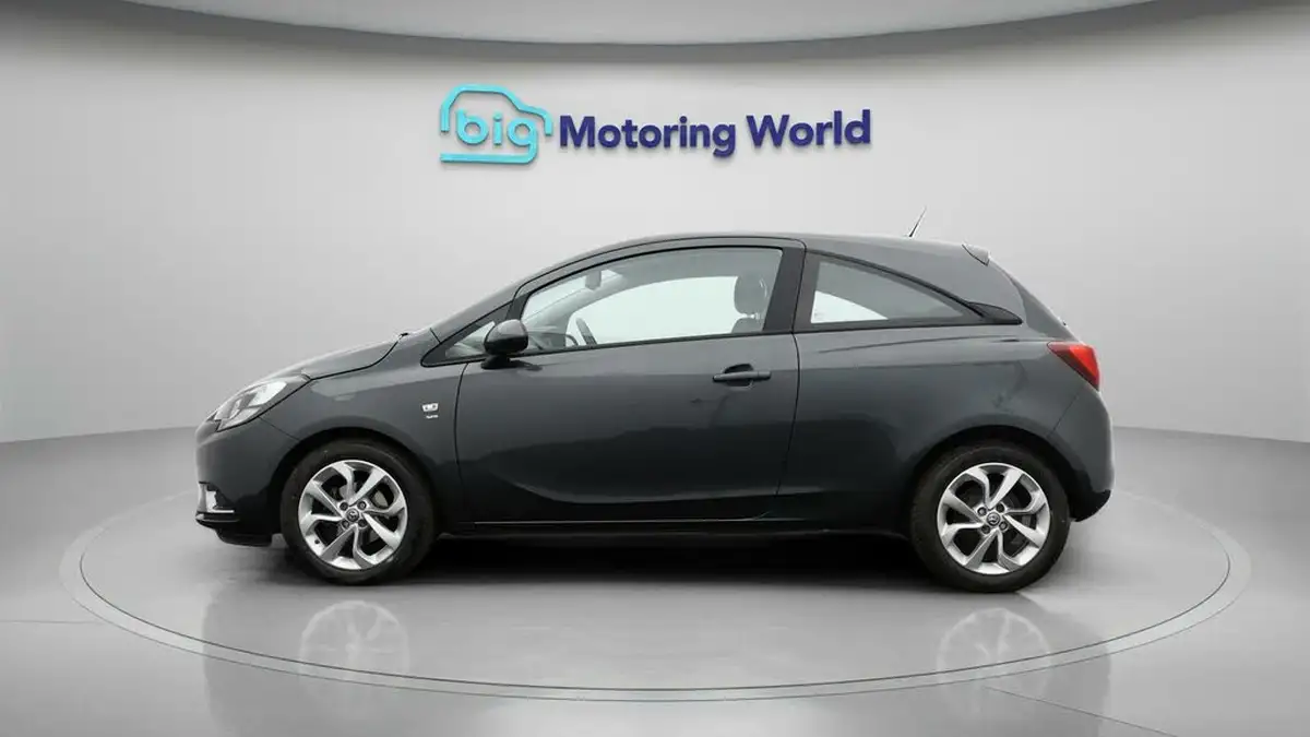 2017-vauxhall-corsa-14i-sri-75ps-ecoflex-3d-big-3