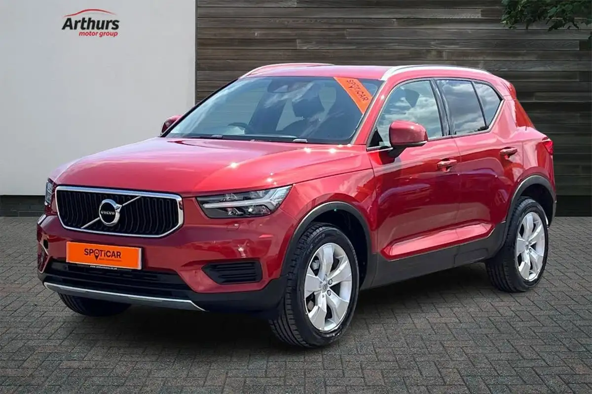 2018-volvo-xc40-15-t3-momentum-big-6