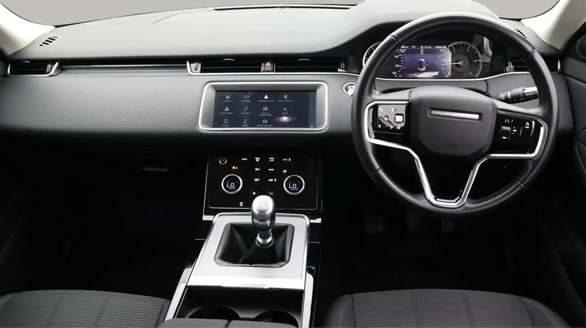 2021-land-rover-range-rover-evoque-20-d165-evoque-big-12