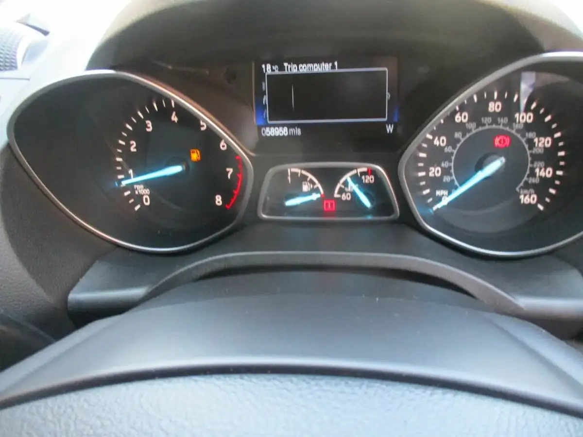 2018-ford-kuga-15t-st-line-150ps-big-45