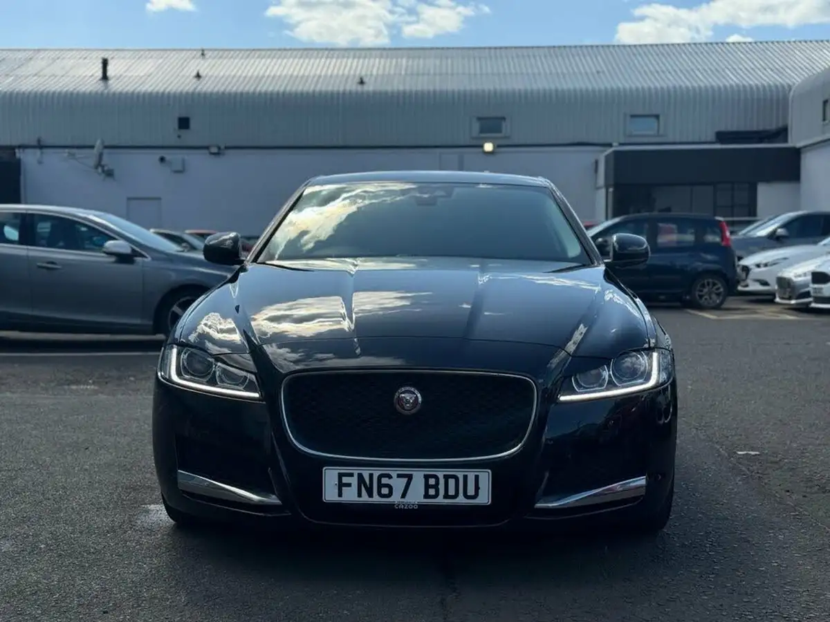 2017-jaguar-xf-20td-prestige-180ps-saloon-4d-1999cc-auto-big-2