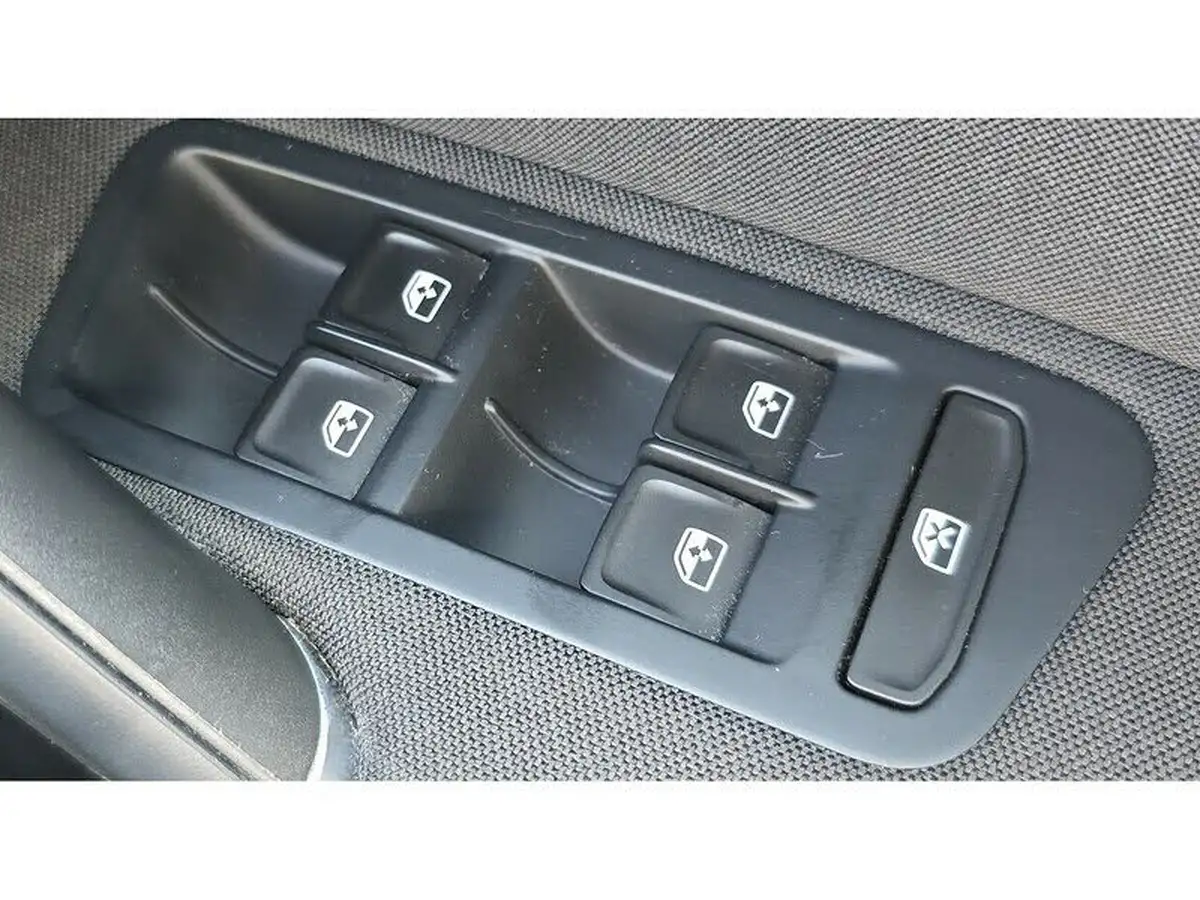 2020-volkswagen-golf-e-e-golf-big-19