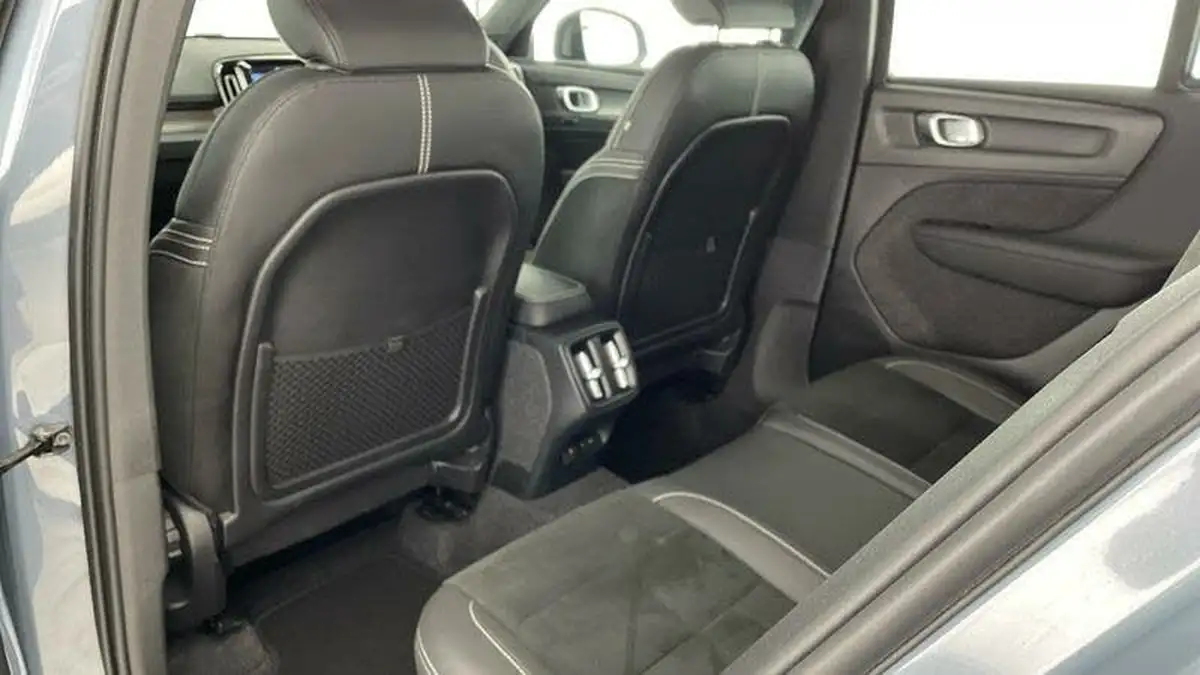 2021-volvo-xc40-20-b4-r-design-pro-194bhp-awd-auto-big-32