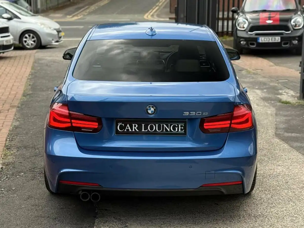 2018-bmw-3-series-20-330e-m-sport-shadow-edition-big-10