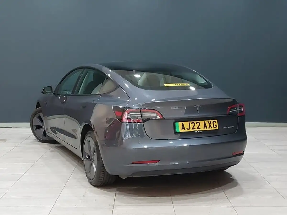 2022-tesla-model-3-e-long-range-big-1