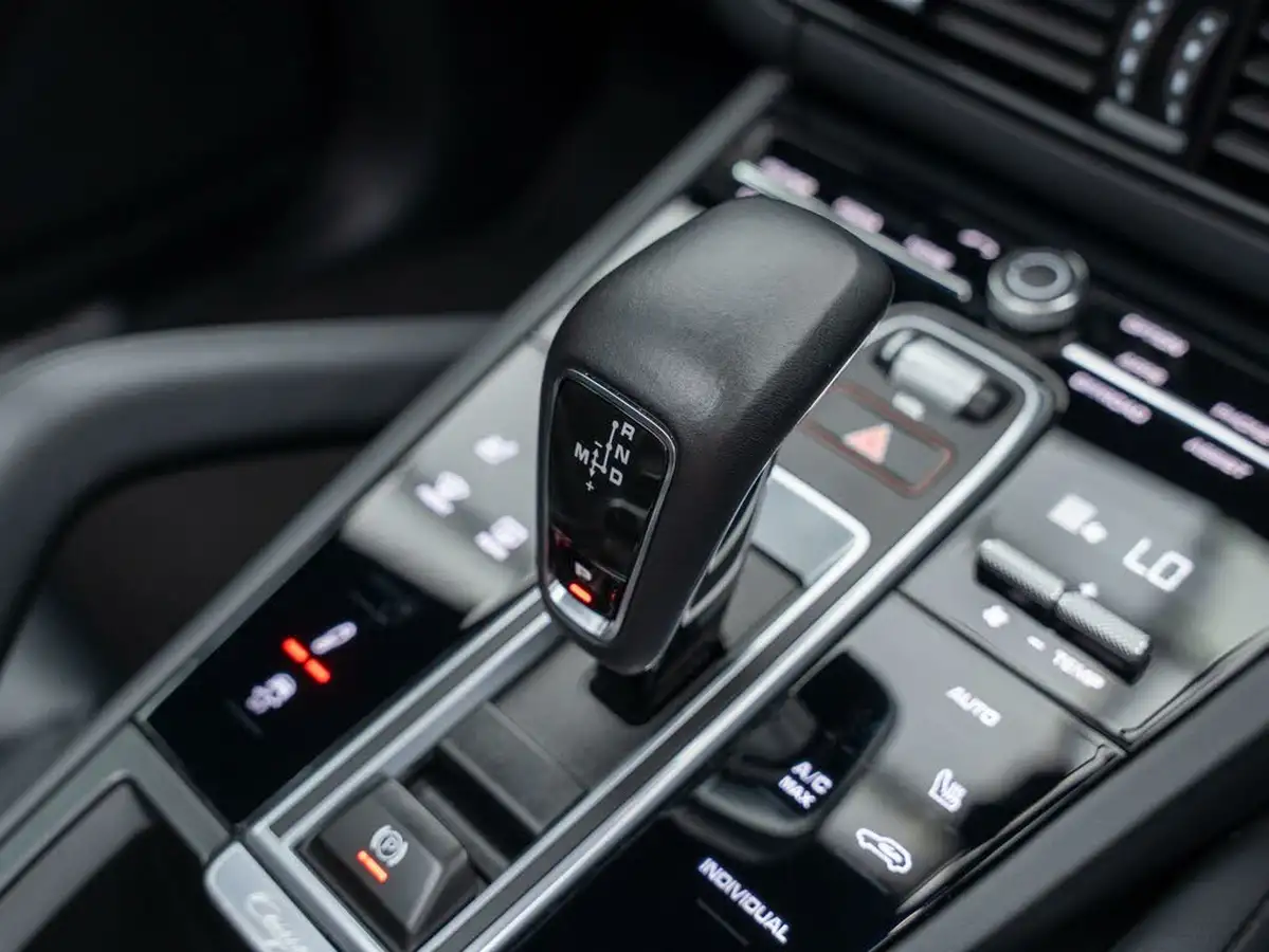 2022-porsche-cayenne-30-v6-e-hybrid-platinum-edition-462ps-station-wagon-big-15