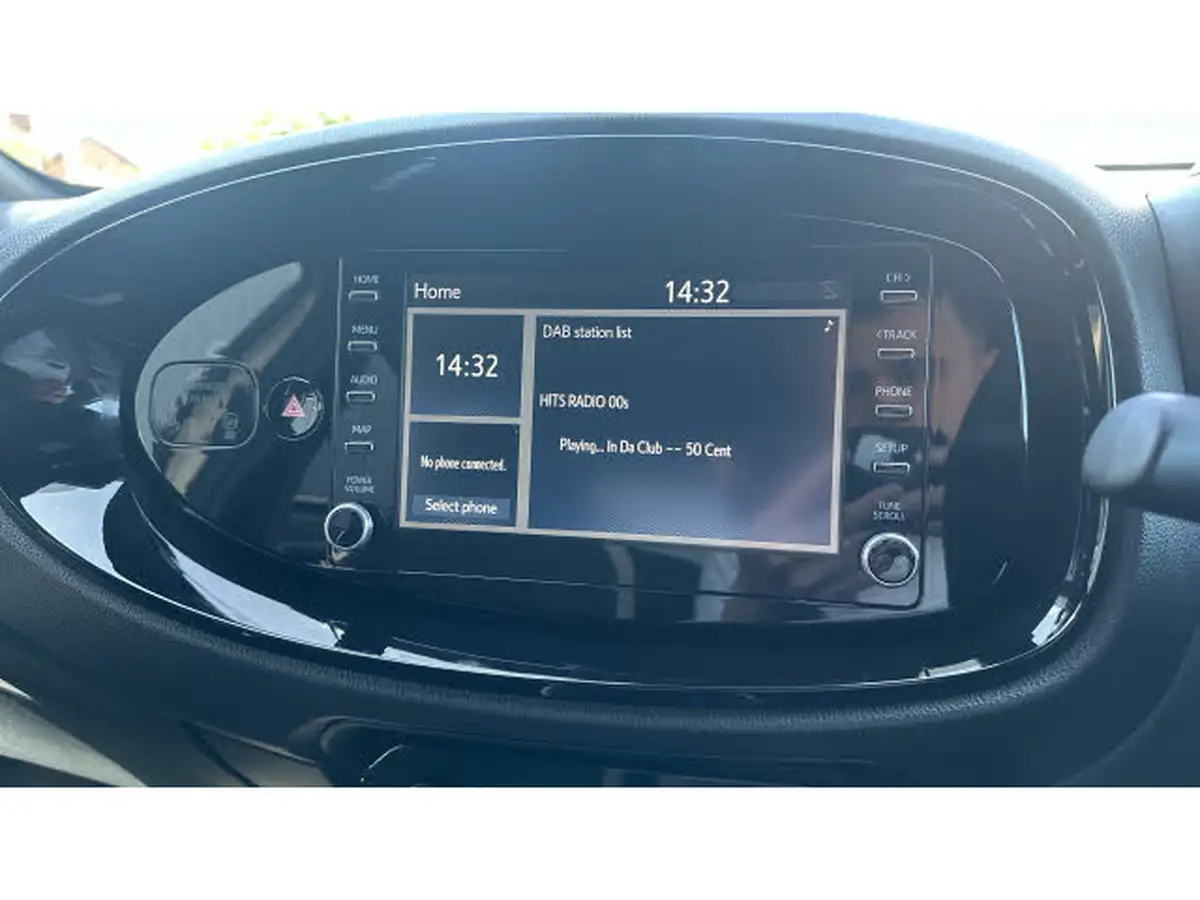 2022-toyota-aygo-x-10-vvt-i-edge-cvt-big-6