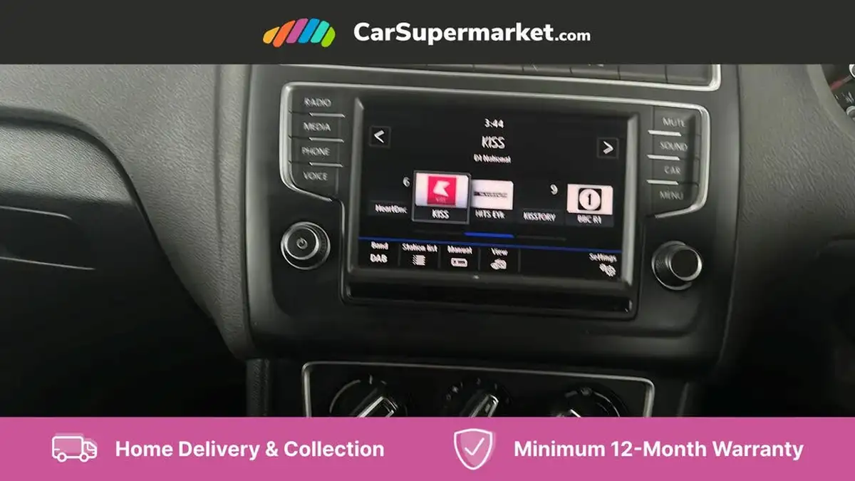 2017-volkswagen-polo-10-match-60ps-bmtss-3d-big-15