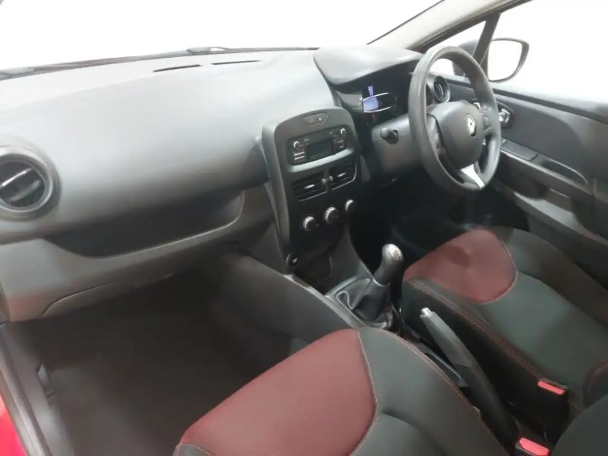 2016-renault-clio-12-play-big-4