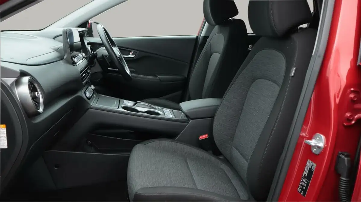 2021-hyundai-kona-e-premium-136ps-39kwh-105kw-obc-big-14
