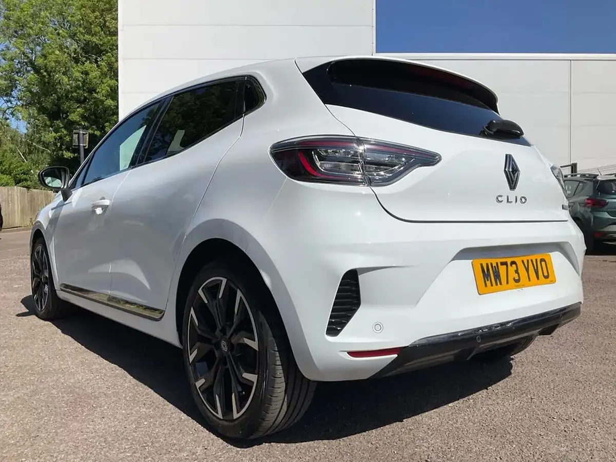 2023-renault-clio-16-techno-big-22