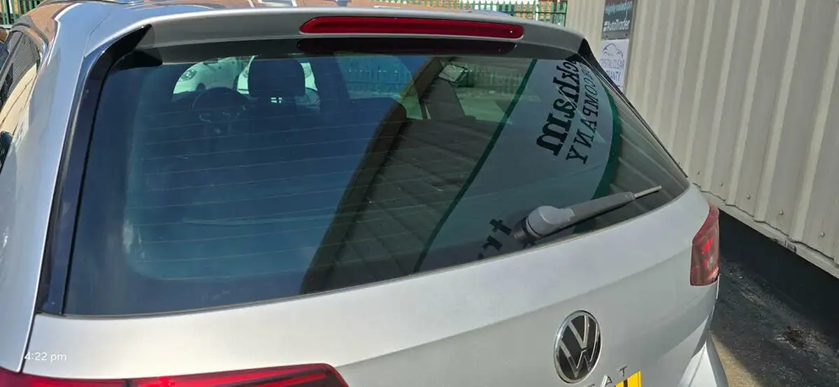 2020-volkswagen-passat-20tdi-sel-150ps-evo-estate-5d-dsg-big-15