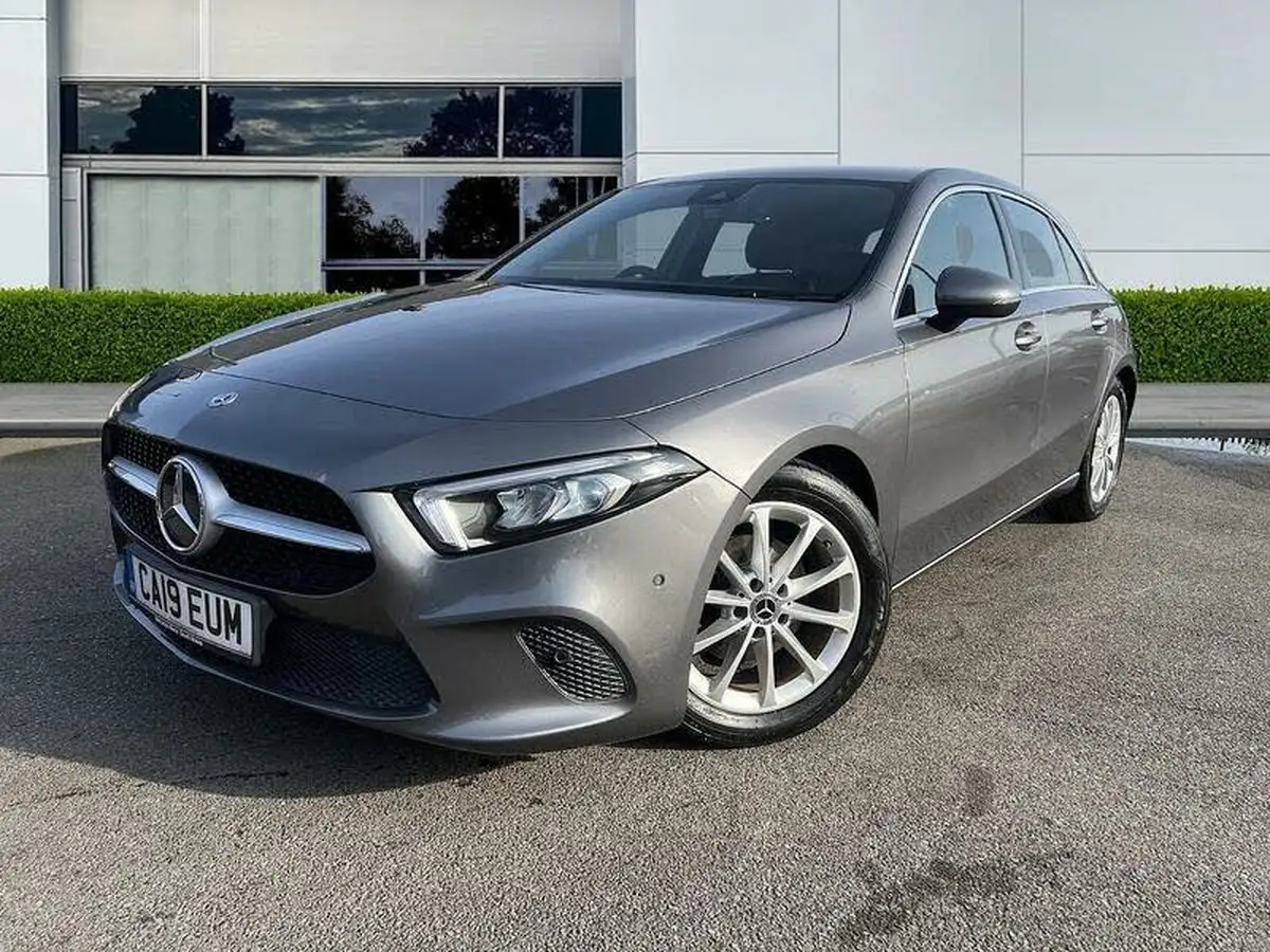 2019-mercedes-benz-a-class-15d-a180d-sport-executive-hatchback-5d-7g-dct-big-2