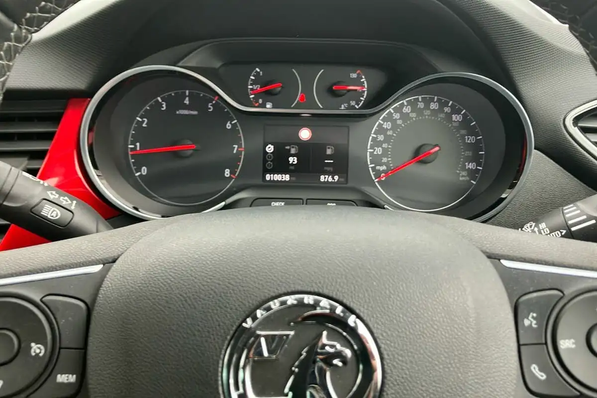 2023-vauxhall-crossland-12-gs-130ps-auto-big-18