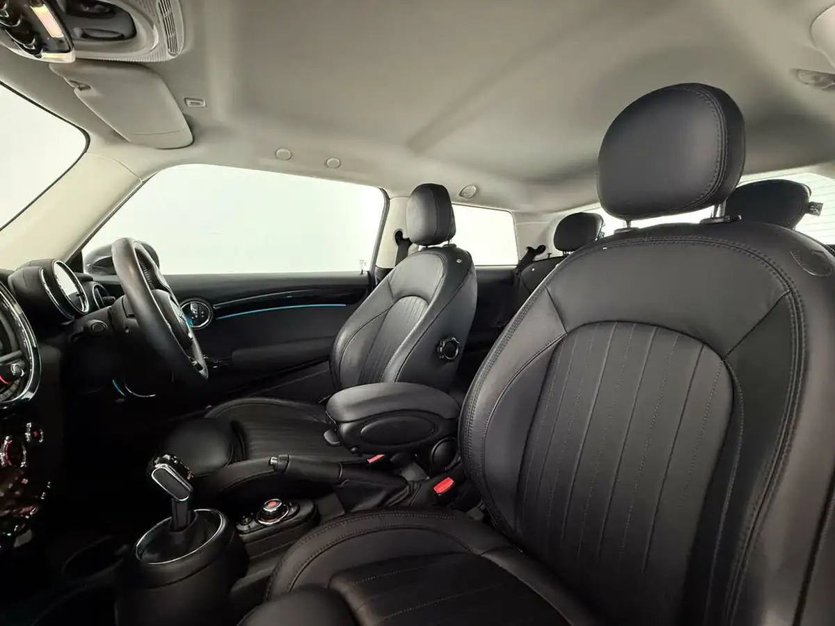2019-mini-cooper-15-cooper-exclusive-134bhp-hatchback-3d-auto-big-16