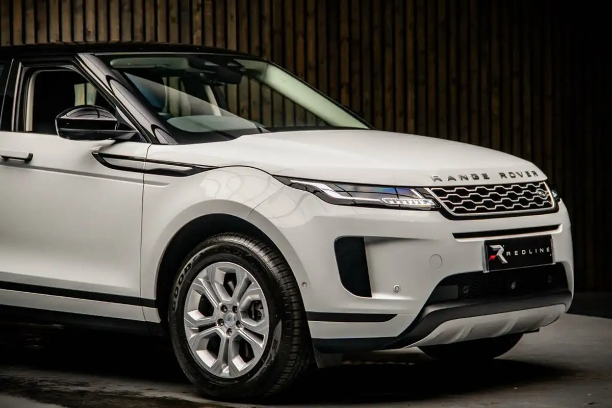 2021-land-rover-range-rover-evoque-15-p300e-s-big-9
