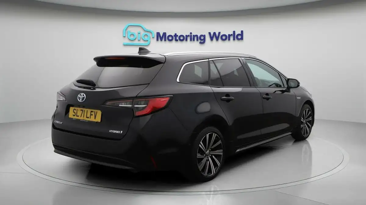 2021-toyota-corolla-18-vvt-i-design-trk-hatchback-5d-big-7