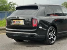 2020-rolls-royce-cullinan-675-black-badge-small-54