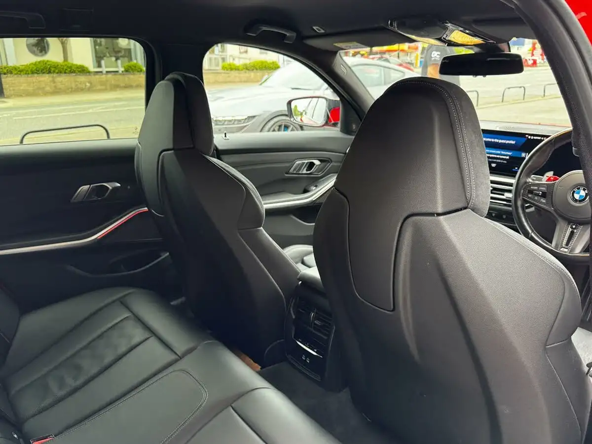 2023-bmw-3-series-30-m3-competition-xdrive-touring-5d-big-27
