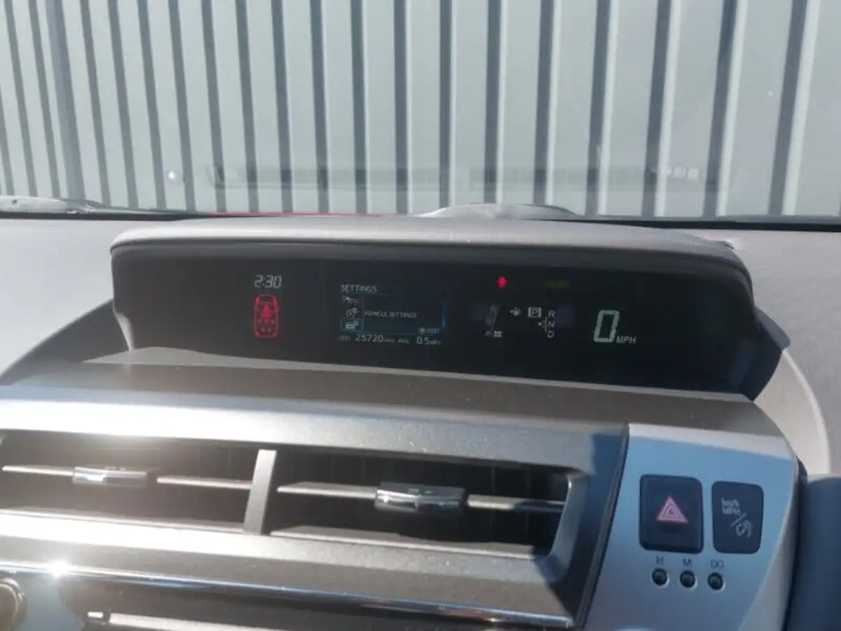 2020-toyota-prius-18-vvt-i-excel-big-9