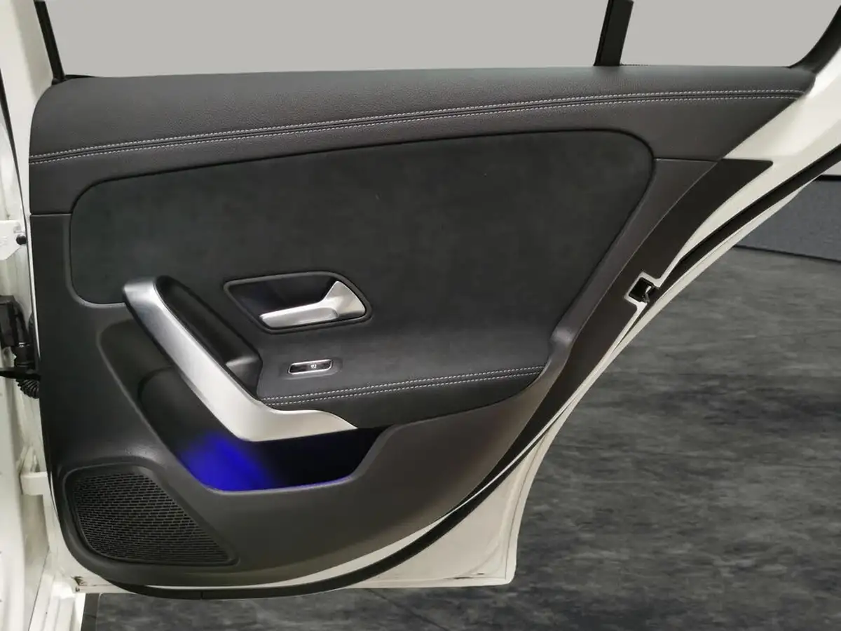 2022-mercedes-benz-a-class-20-a250-amg-line-executive-edition-saloon-4d-big-38